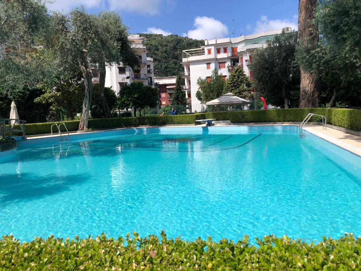 Casa Mami - Luxury Apartment And Pool - Sorrento Luaran gambar
