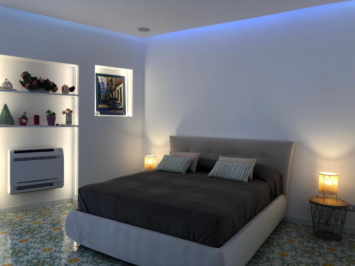 Casa Mami - Luxury Apartment And Pool - Sorrento Luaran gambar