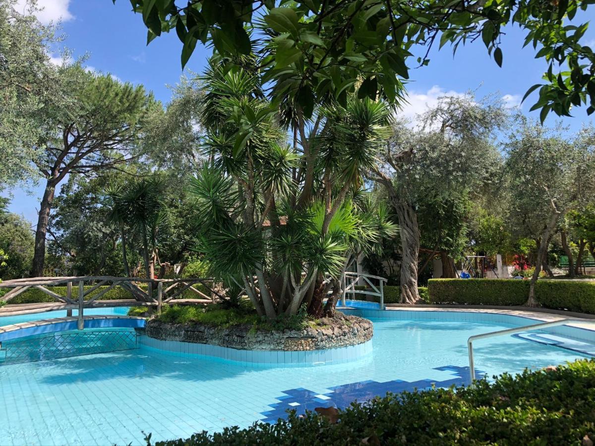 Casa Mami - Luxury Apartment And Pool - Sorrento Luaran gambar