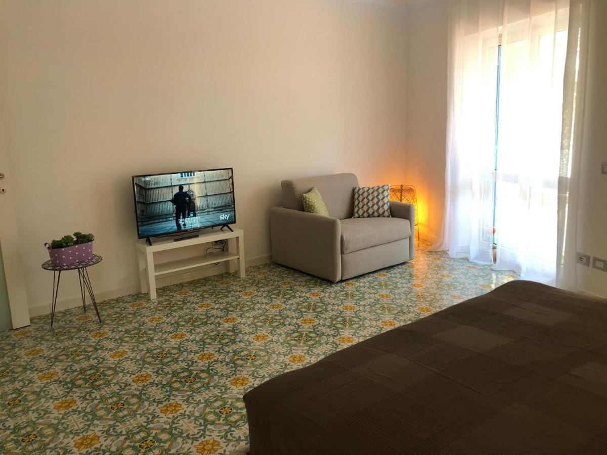 Casa Mami - Luxury Apartment And Pool - Sorrento Luaran gambar