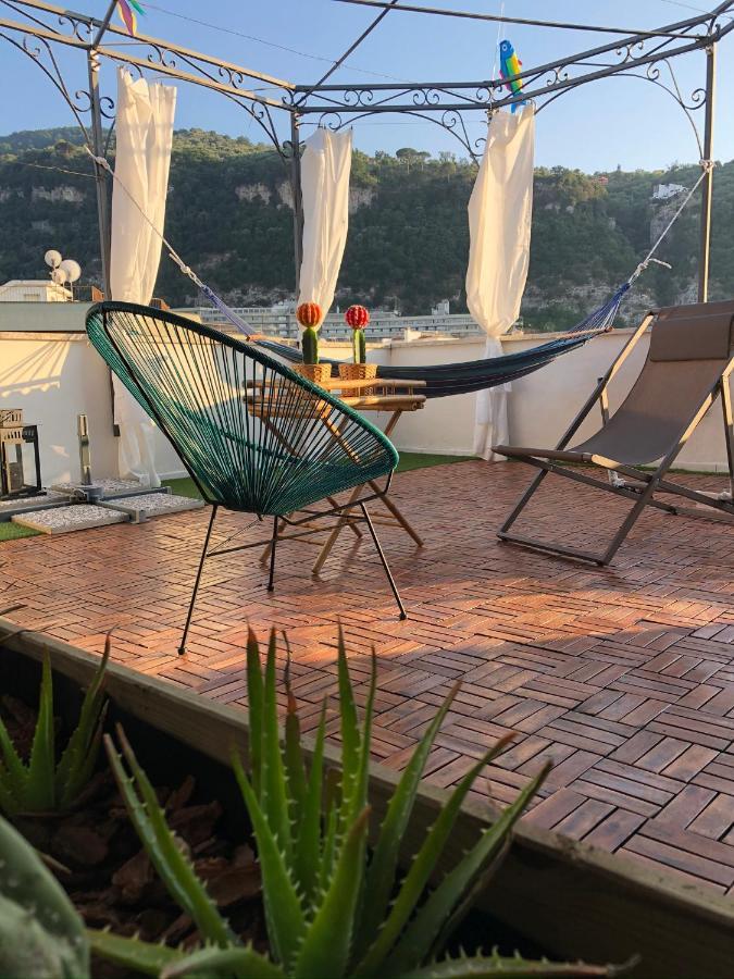 Casa Mami - Luxury Apartment And Pool - Sorrento Luaran gambar