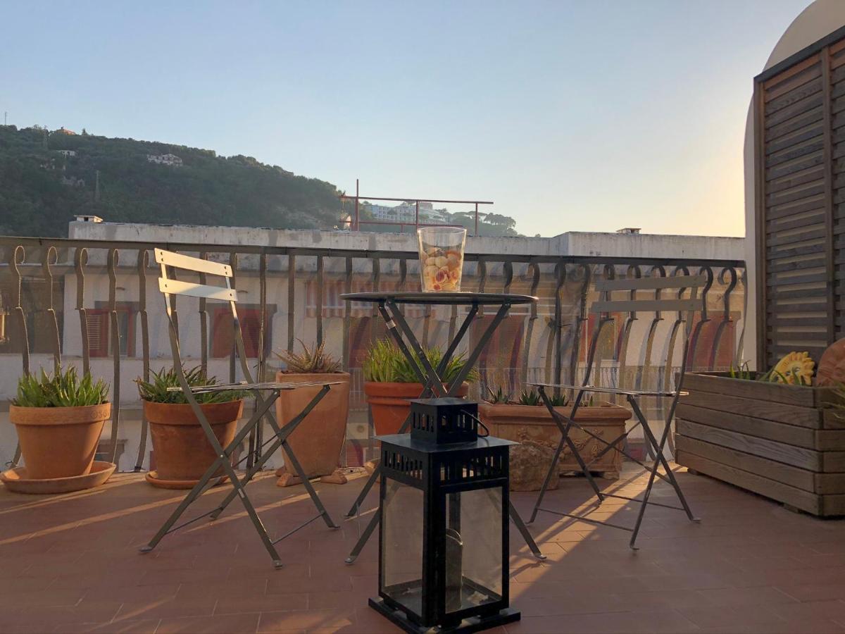 Casa Mami - Luxury Apartment And Pool - Sorrento Luaran gambar