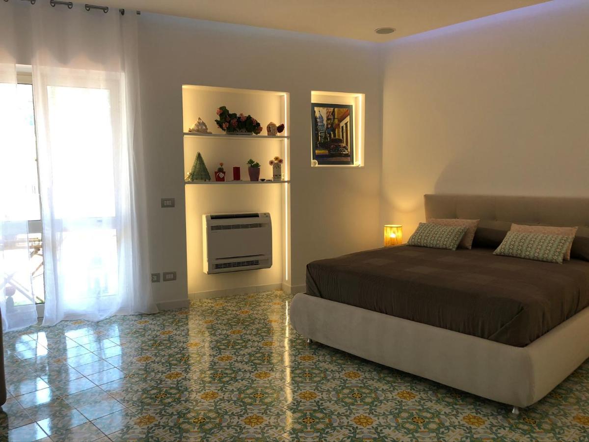 Casa Mami - Luxury Apartment And Pool - Sorrento Luaran gambar